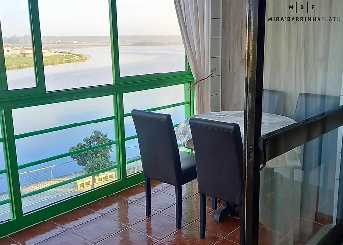 Mira'barrinha Flats *